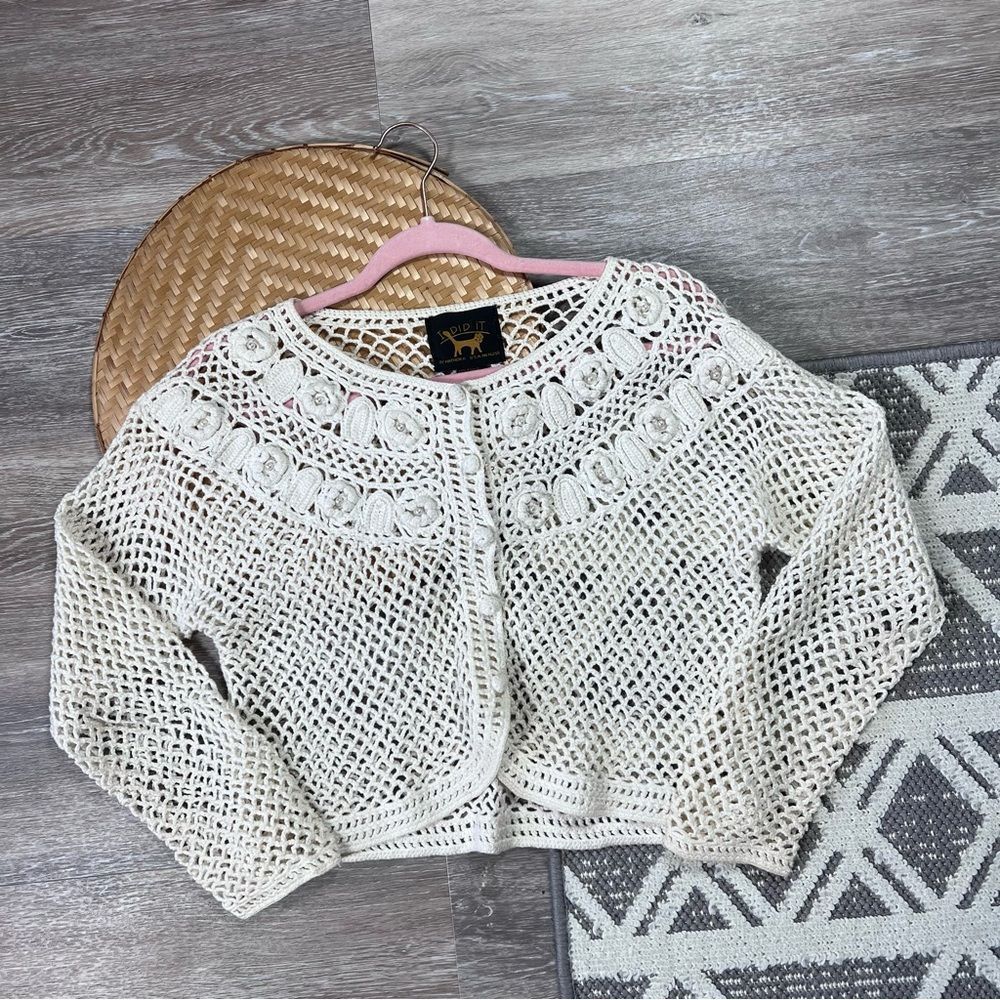 Vintage crochet 90’s cardigan with 3d flowers & pearls cottagecore‎ dainty S